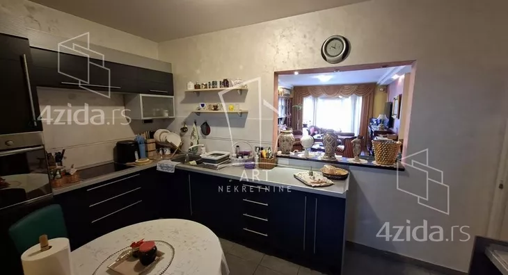 3-etažna kuća | 4zida