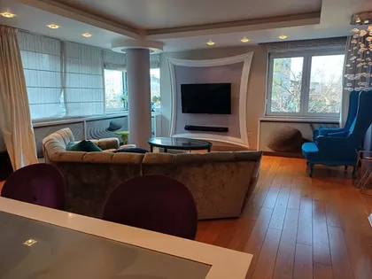 Cara Dušana | 4zida.rs