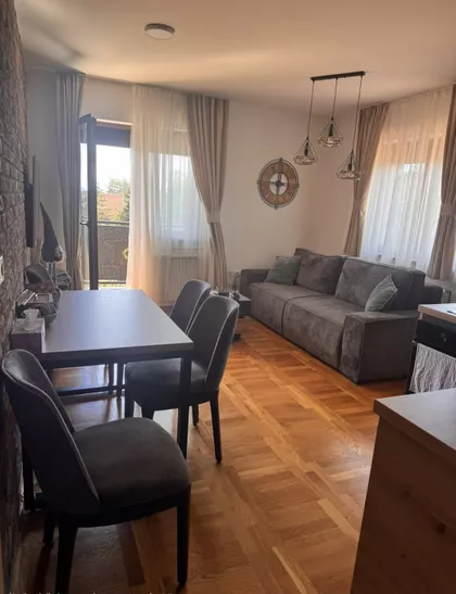 Nikole Altomanovića 128 | 4zida.rs