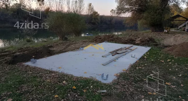 Plac | 4zida