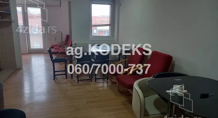 Petosoban stan | 4zida