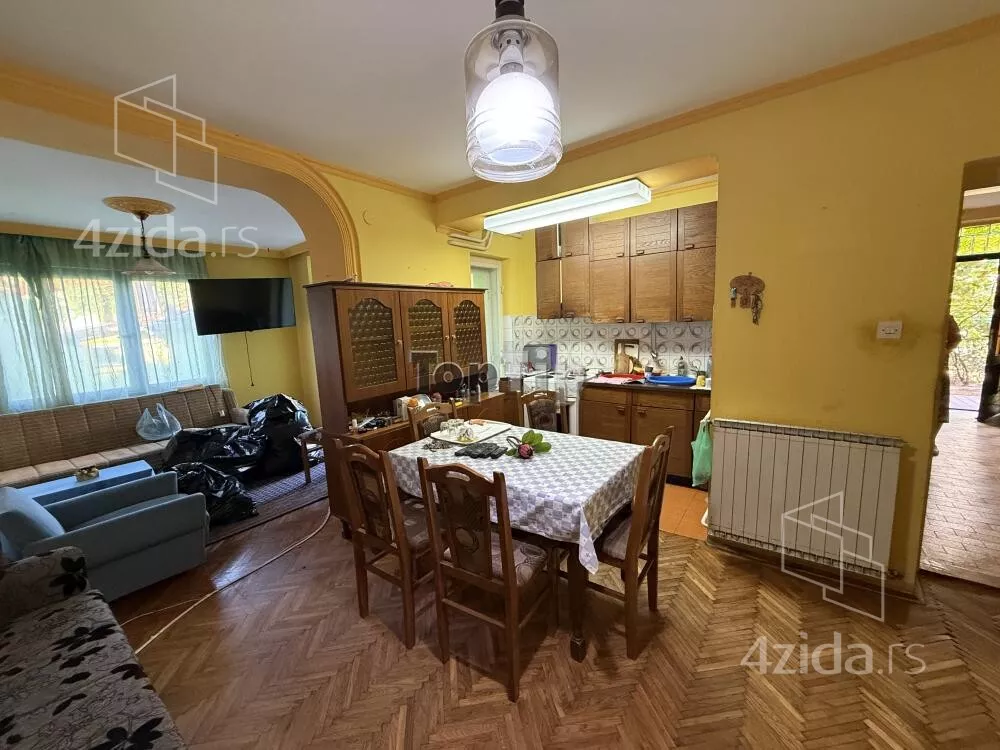 Kuća | 4zida