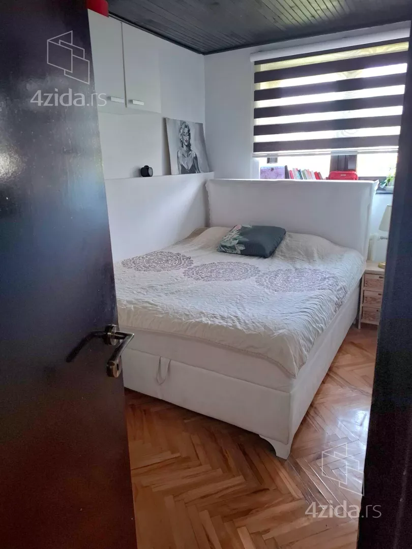 Četvoroiposoban stan | 4zida