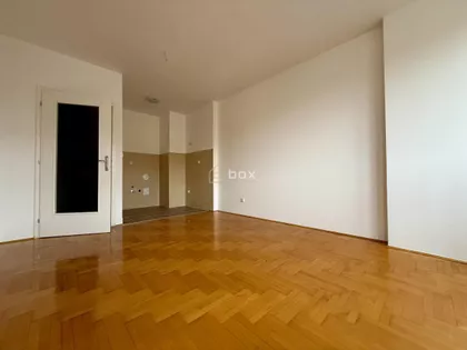 Bulevar Zona 3 | 4zida.rs