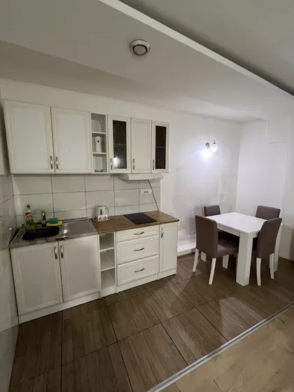 MAKEDONSKA | 4zida.rs