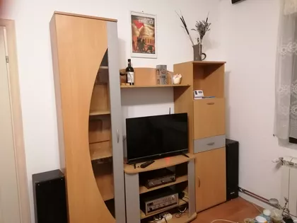 Mali Bajmok | 4zida.rs