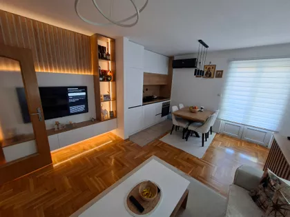 Nemanjina | 4zida.rs