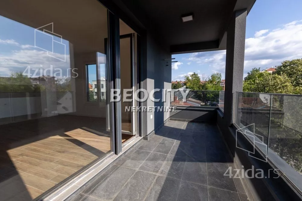 Četvoroiposoban stan | 4zida