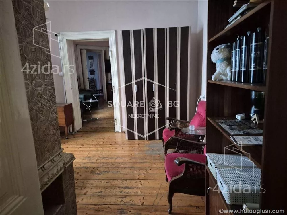 Šestoiposoban stan | 4zida