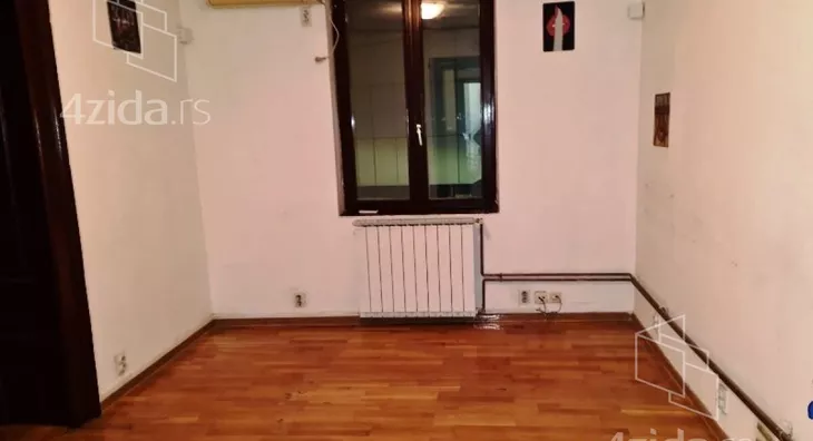 Devetosoban stan | 4zida