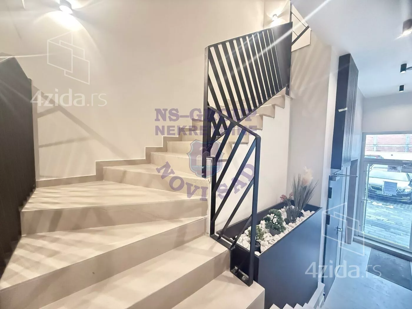 Troiposoban stan | 4zida