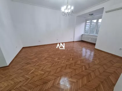 Trg Nikole Pašića | 4zida.rs