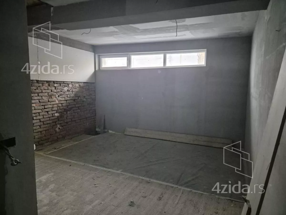 Lokal | 4zida