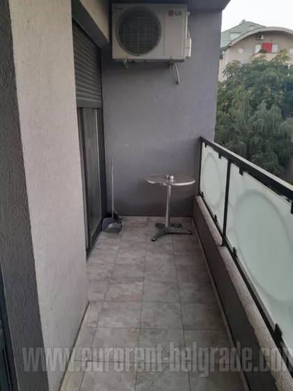 CENTAR | 4zida.rs