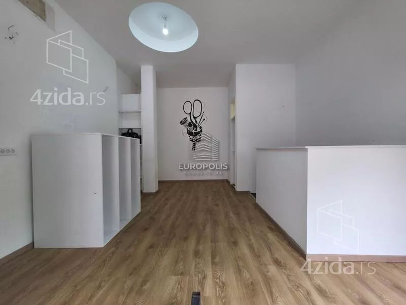 Lokal | 4zida