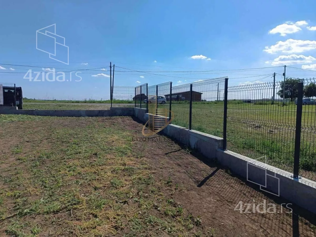 Plac | 4zida