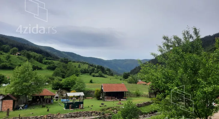 Poljoprivredno zemljište | 4zida