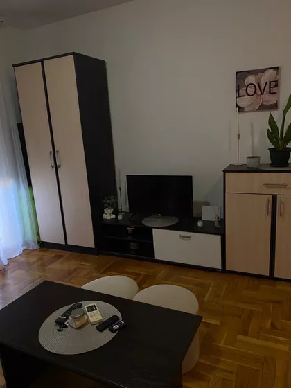 Jovanke Radaković | 4zida.rs