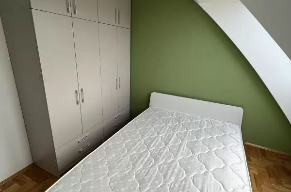 Šestosoban stan | 4zida