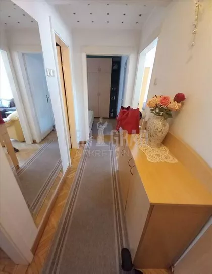 Gospodar Jovanova | 4zida.rs