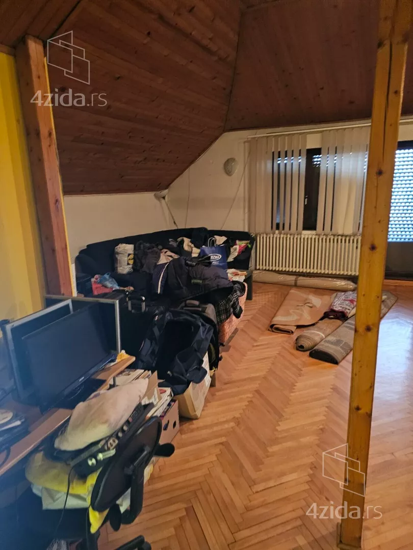 3-etažna kuća | 4zida