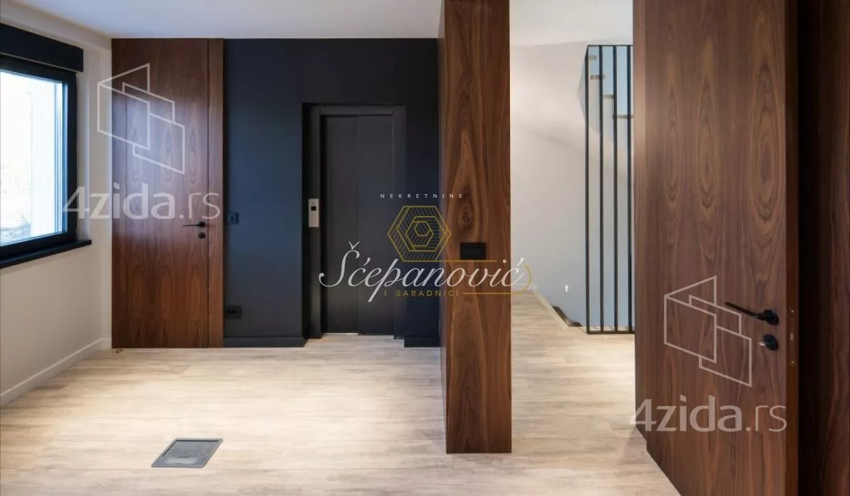 Petosoban stan | 4zida