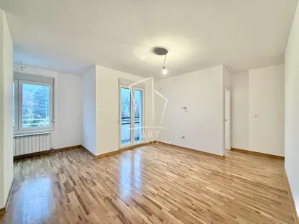 Kraljice Jelene | 4zida.rs