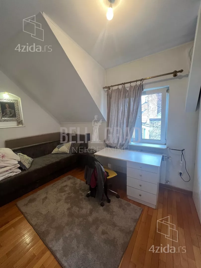 Petosoban stan | 4zida