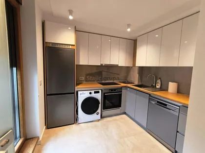 Skender Begova | 4zida.rs