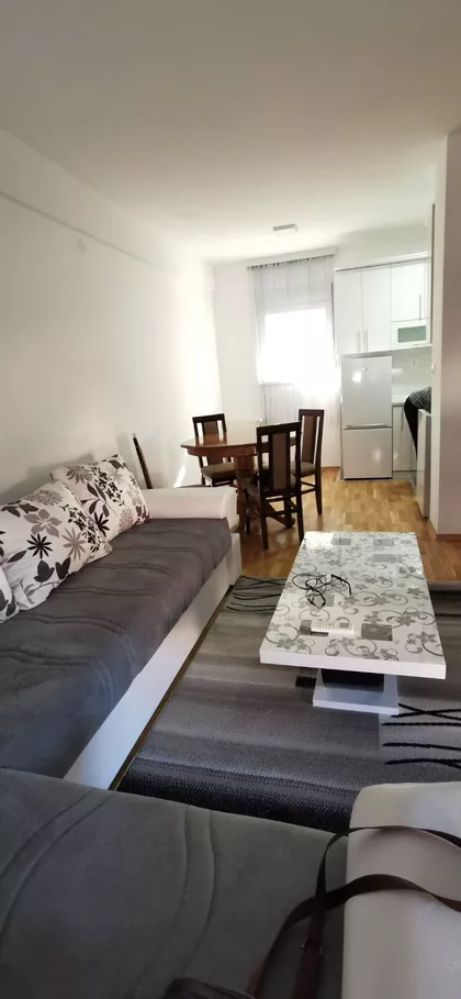 Trg Fontana | 4zida.rs