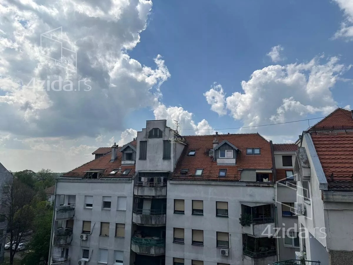 Četvoroiposoban stan | 4zida