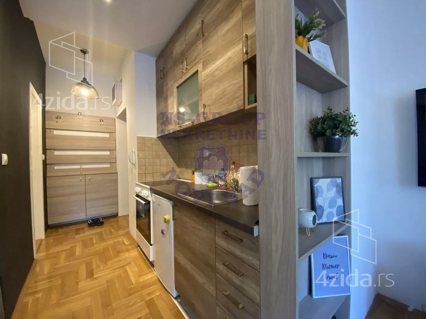 Jednoiposoban stan | 4zida