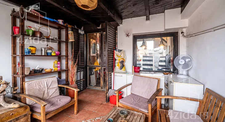 Četvoroiposoban stan | 4zida