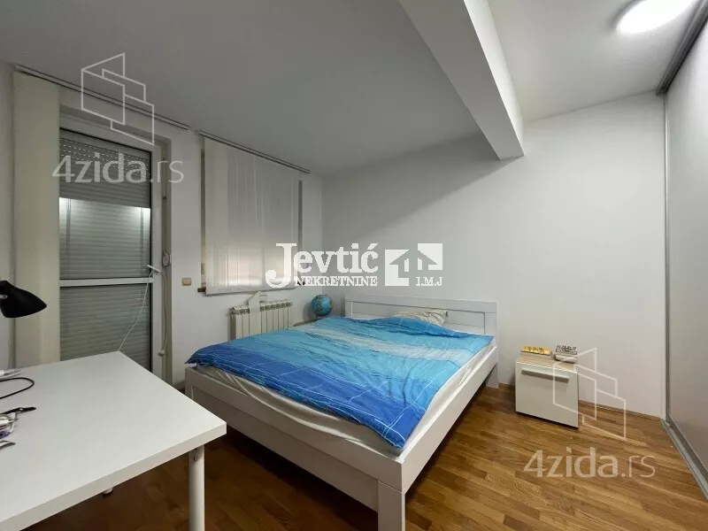 4-etažna kuća | 4zida