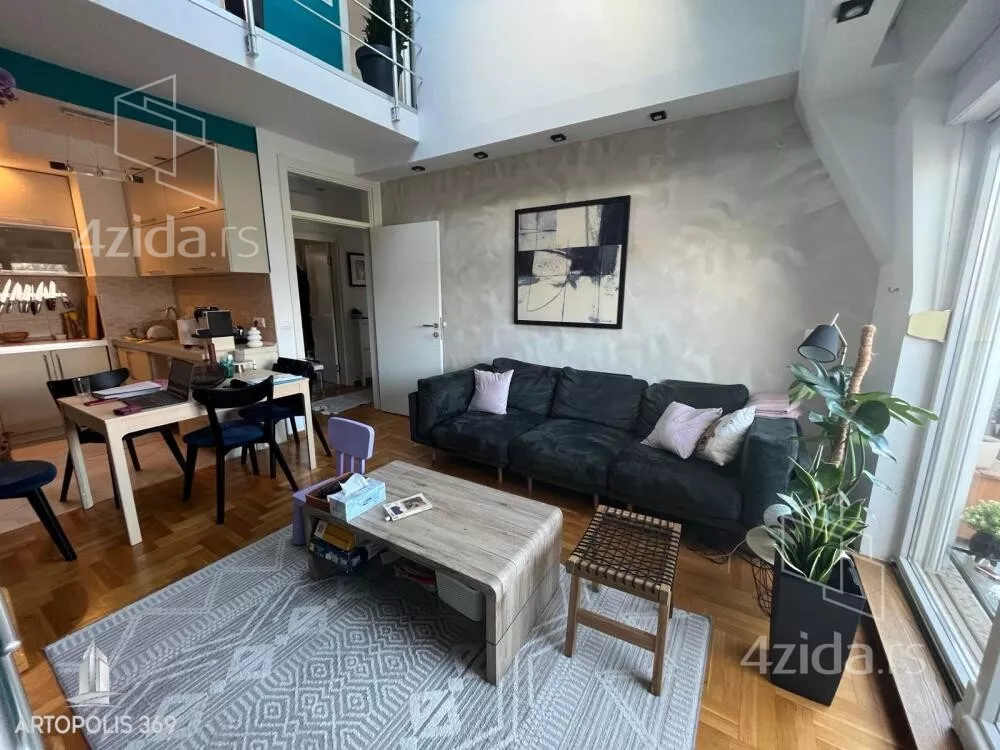 Troiposoban stan | 4zida