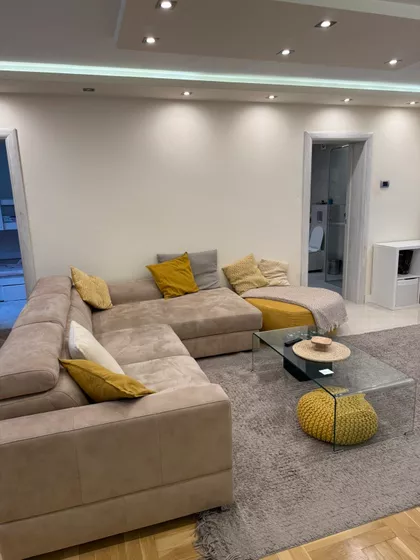 Banovo Brdo | 4zida.rs