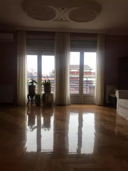 Vojvode Vlahovića | 4zida.rs