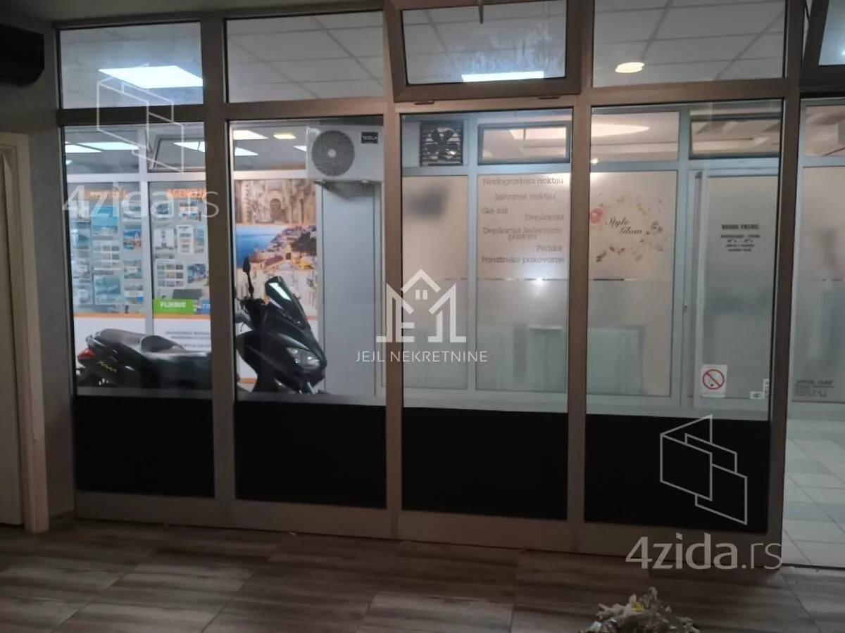 Lokal | 4zida