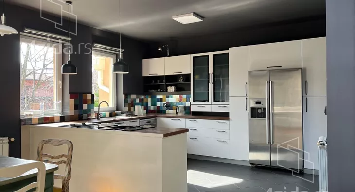 3-etažna kuća | 4zida