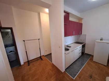 Konjarnik | 4zida.rs