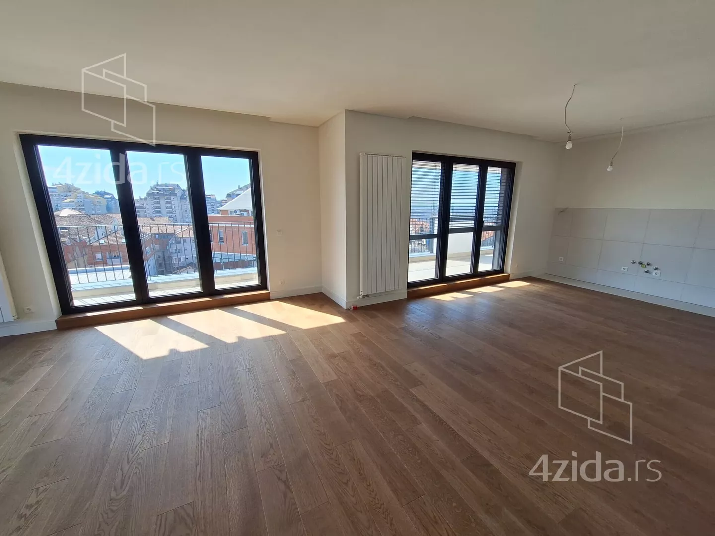 Petosoban stan | 4zida