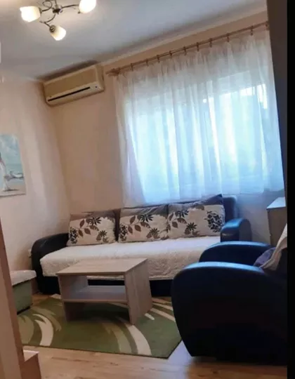 Kraljevačka | 4zida.rs