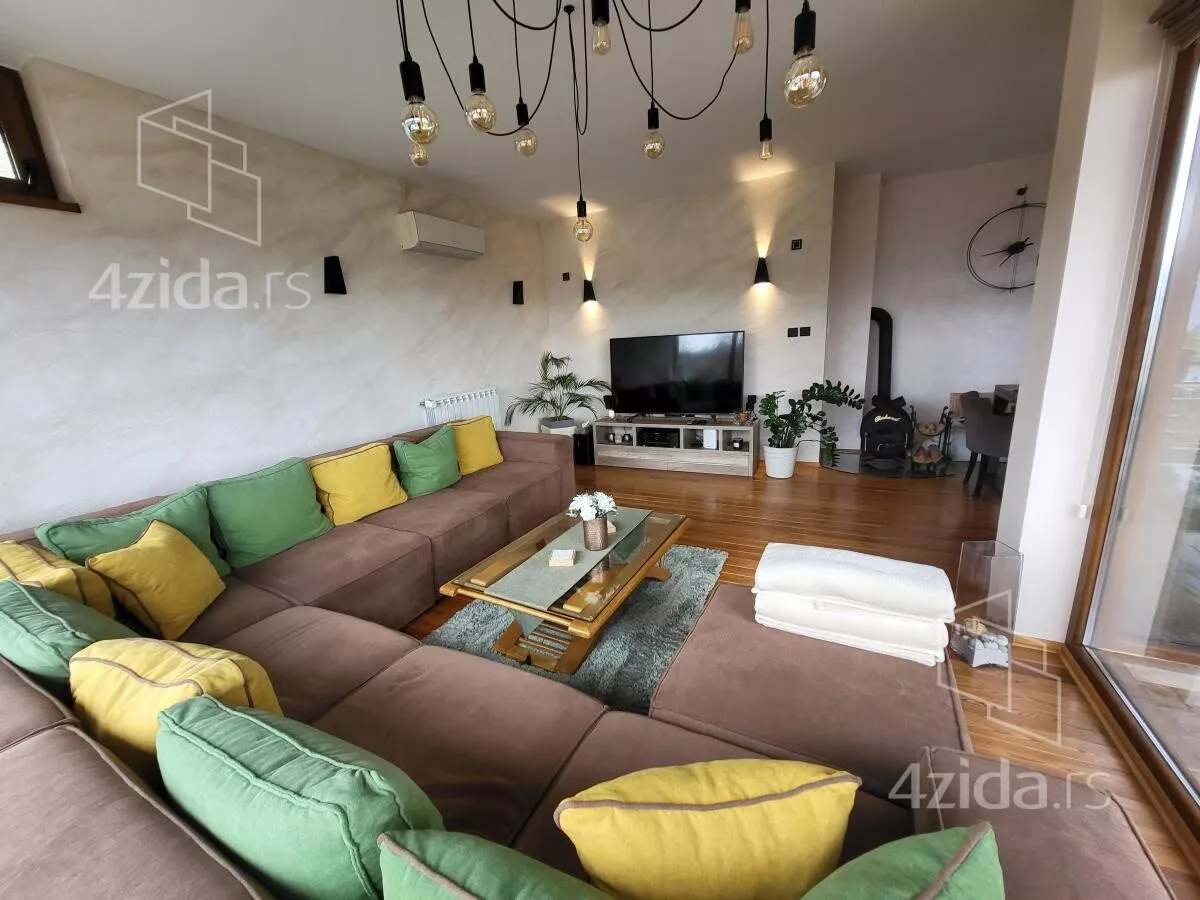 Kuća | 4zida