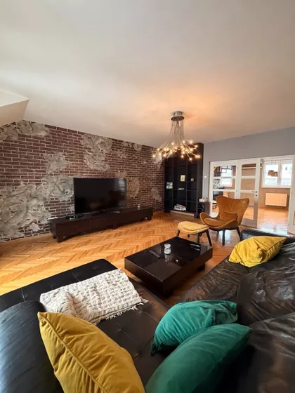 Trg Marije Trandafil | 4zida.rs