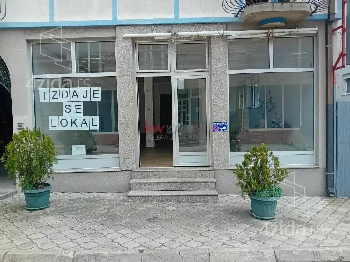 Lokal | 4zida