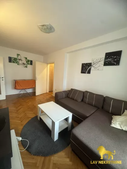 PUŠKINOVA | 4zida.rs