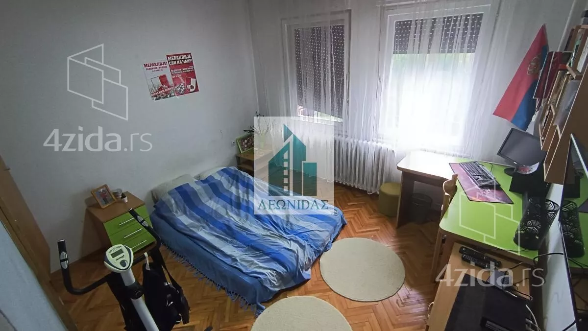 Troiposoban stan | 4zida