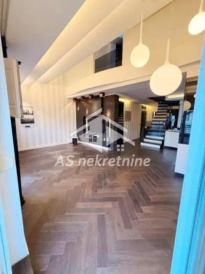 Crveni Krst Vračar | 4zida.rs