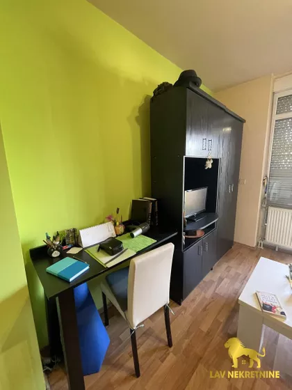LAZE KOSTIĆA | 4zida.rs