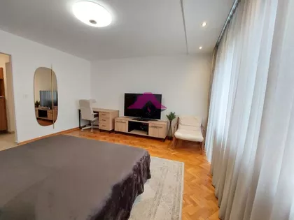 Zmaj Jovina | 4zida.rs
